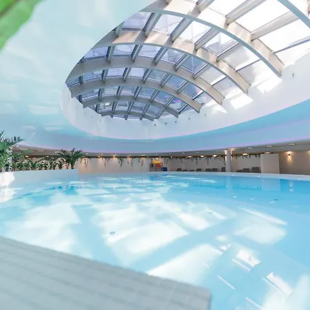 Hanza Tower De Lux *