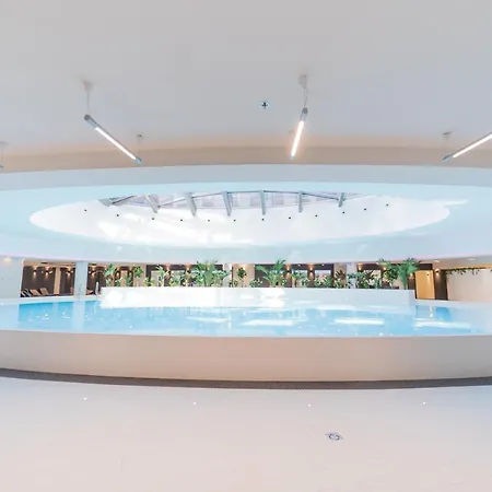 Apartment Hanza Tower De Lux